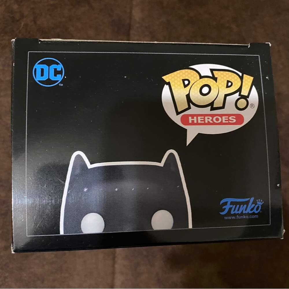 Funko Pop! Batman Lights & Sound #448 - Picture 4 of 6